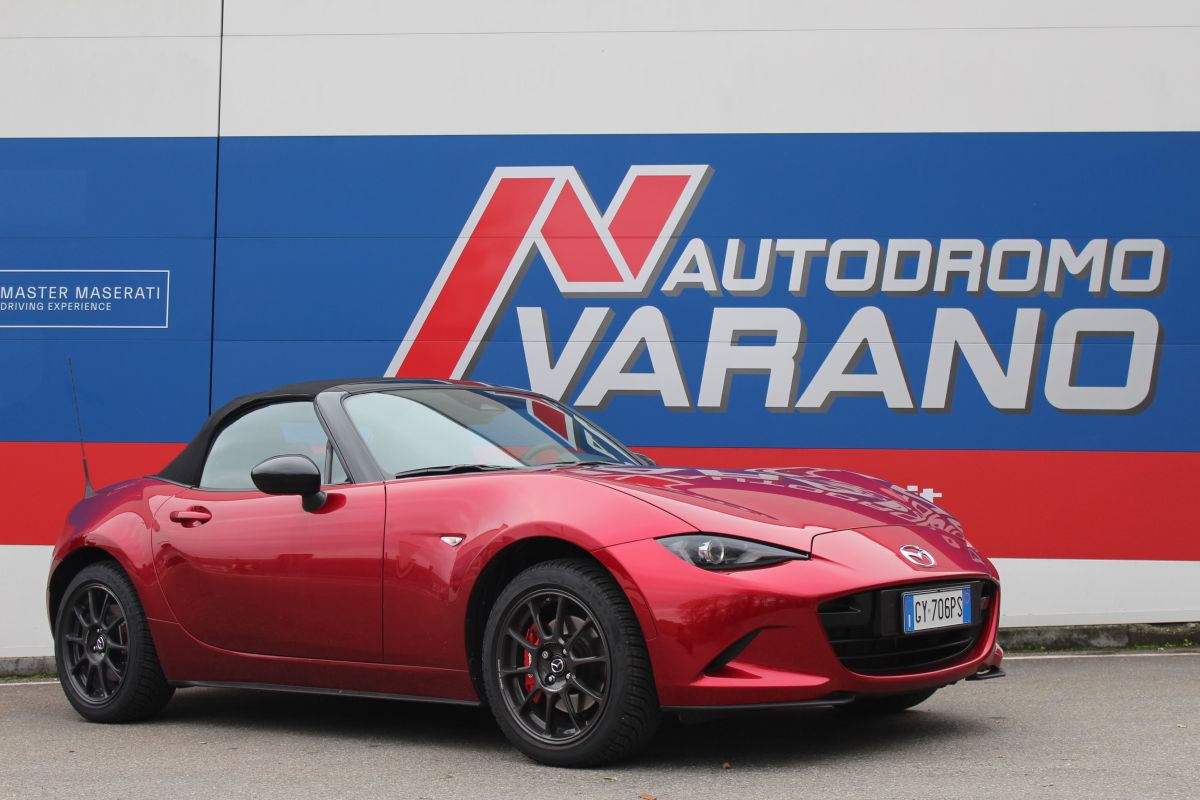 Mazda celebra la passione per la MX-5 all’Autodromo di Varano