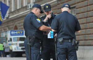 Traffico di migranti, 9 arresti tra Bosnia e Croazia sulla rotta balcanica