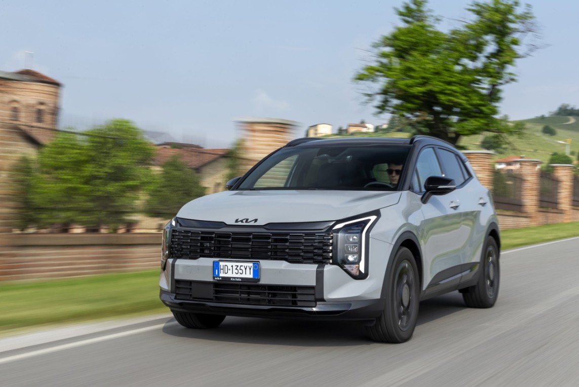 Kia Sportage si rinnova con la motorizzazione Trifuel