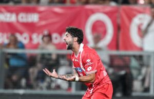 Il Monza torna in Serie A, Catanzaro vince 2-0 ma non basta
