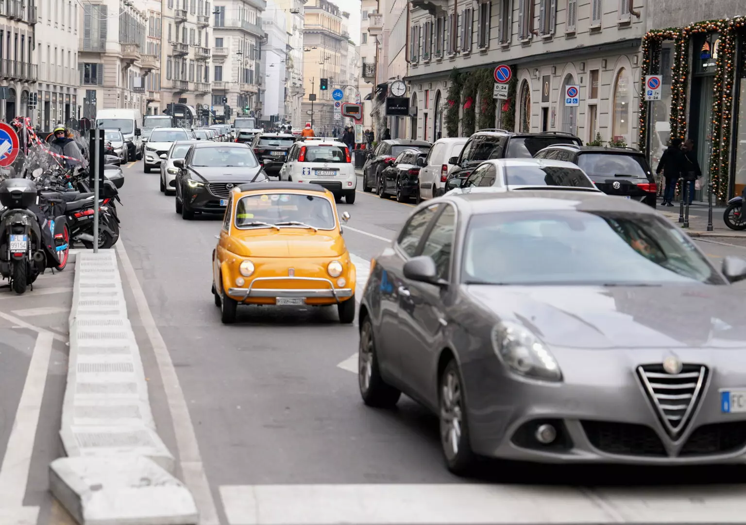 Unrae “Il mercato delle autovetture si muove, ma il contesto resta fragile”