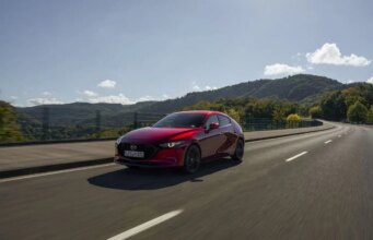 La nuova Mazda3 2027 ancora più sicura, ricca e raffinata