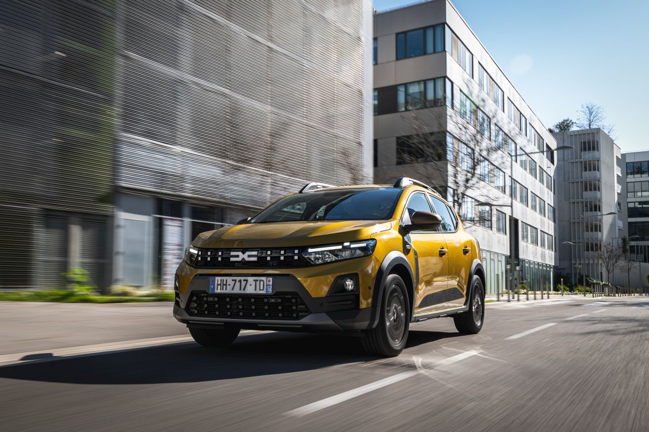 Dacia Sandero, design moderno che conquista gli automobilsiti italiani