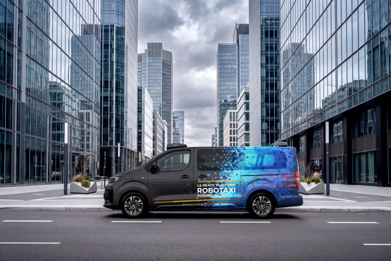 Stellantis al Move 2026 presenta la connettività di nuova generazione e L4-Ready Platform