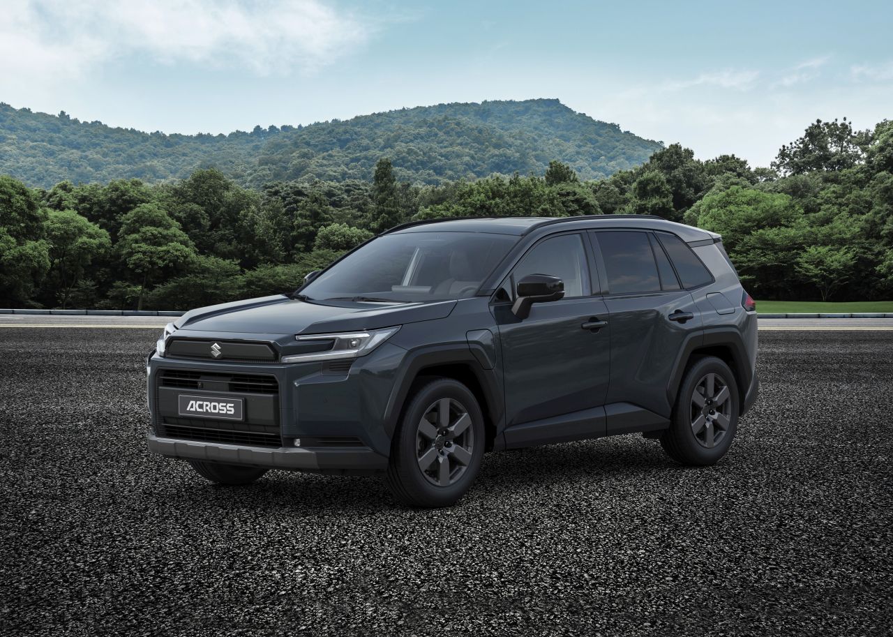 Suzuki Across Plug-in Hybrid, design rinnovato per l’ammiraglia da 309 cv