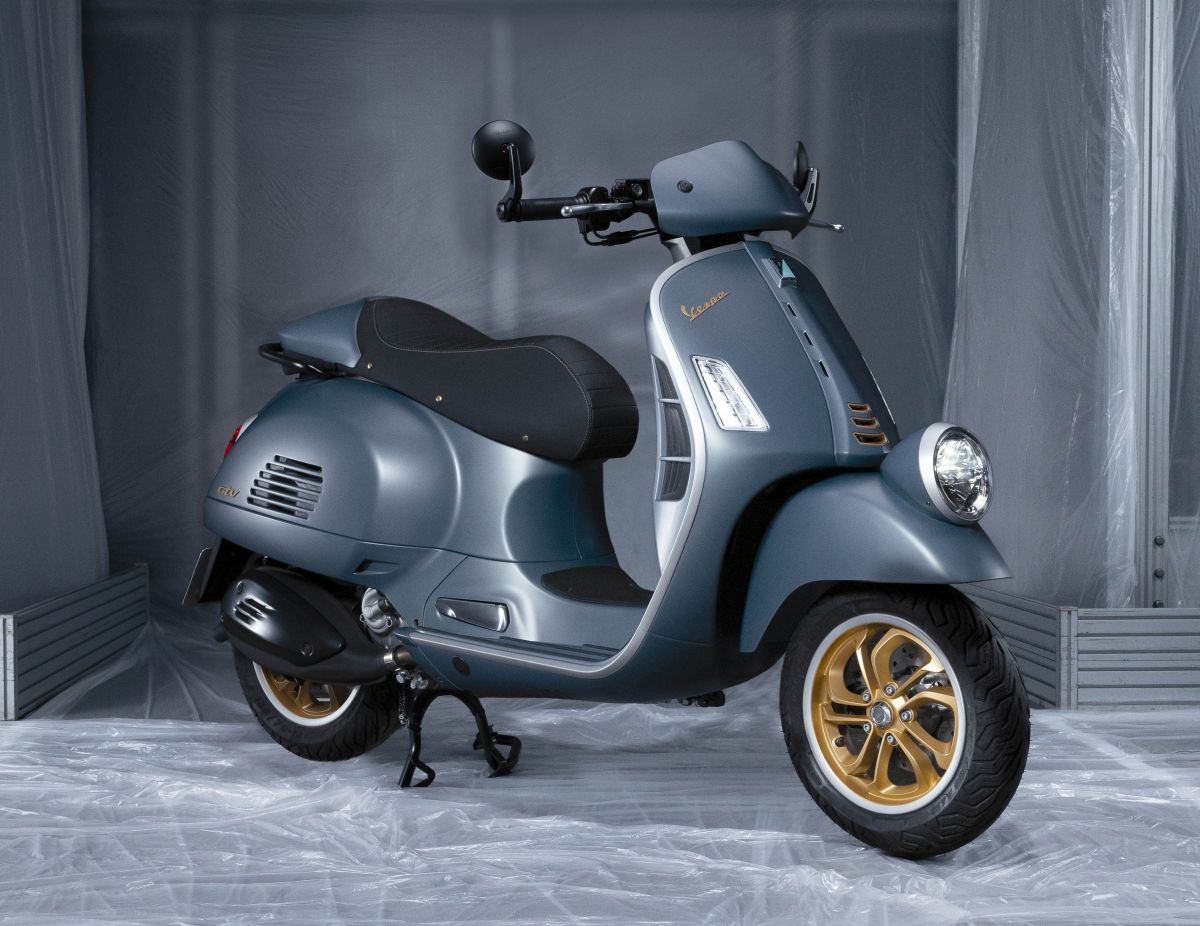 Piaggio, nel primo semestre ricavi per 880,1 milioni di euro