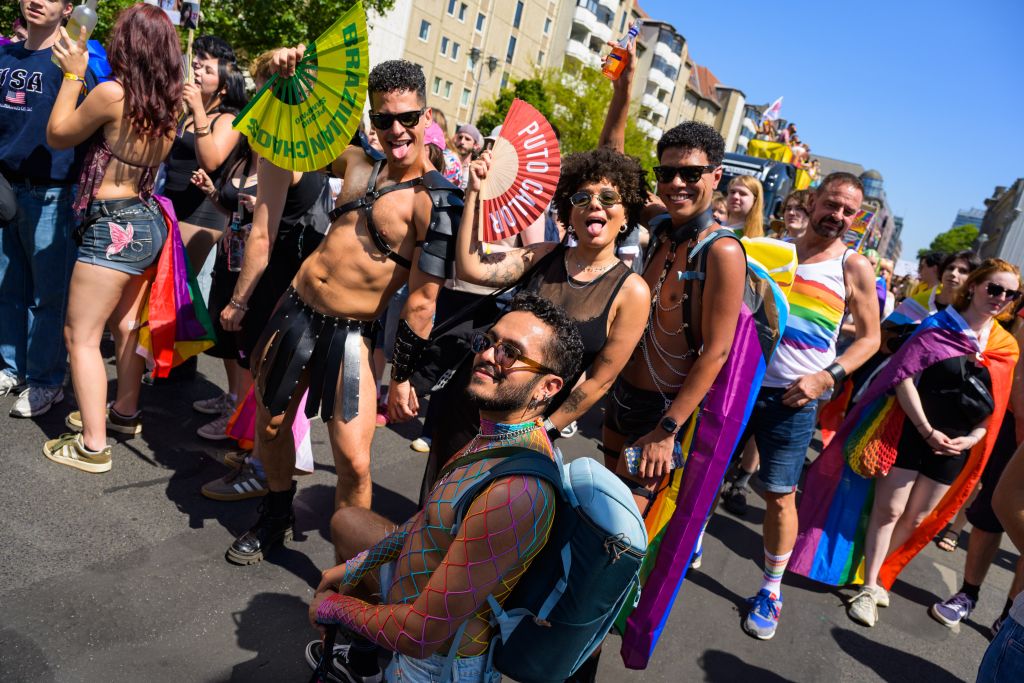 Furgone sulla folla durante Pride a Berlino, un morto e diversi feriti