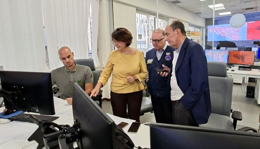 Sicilia nella morsa degli incendi, spenti 300 roghi. Schifani “Non abbasseremo la guardia”