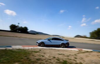 Hyundai apre gli ordini di Ioniq 6 N, prima berlina supersportiva 100% elettrica del brand