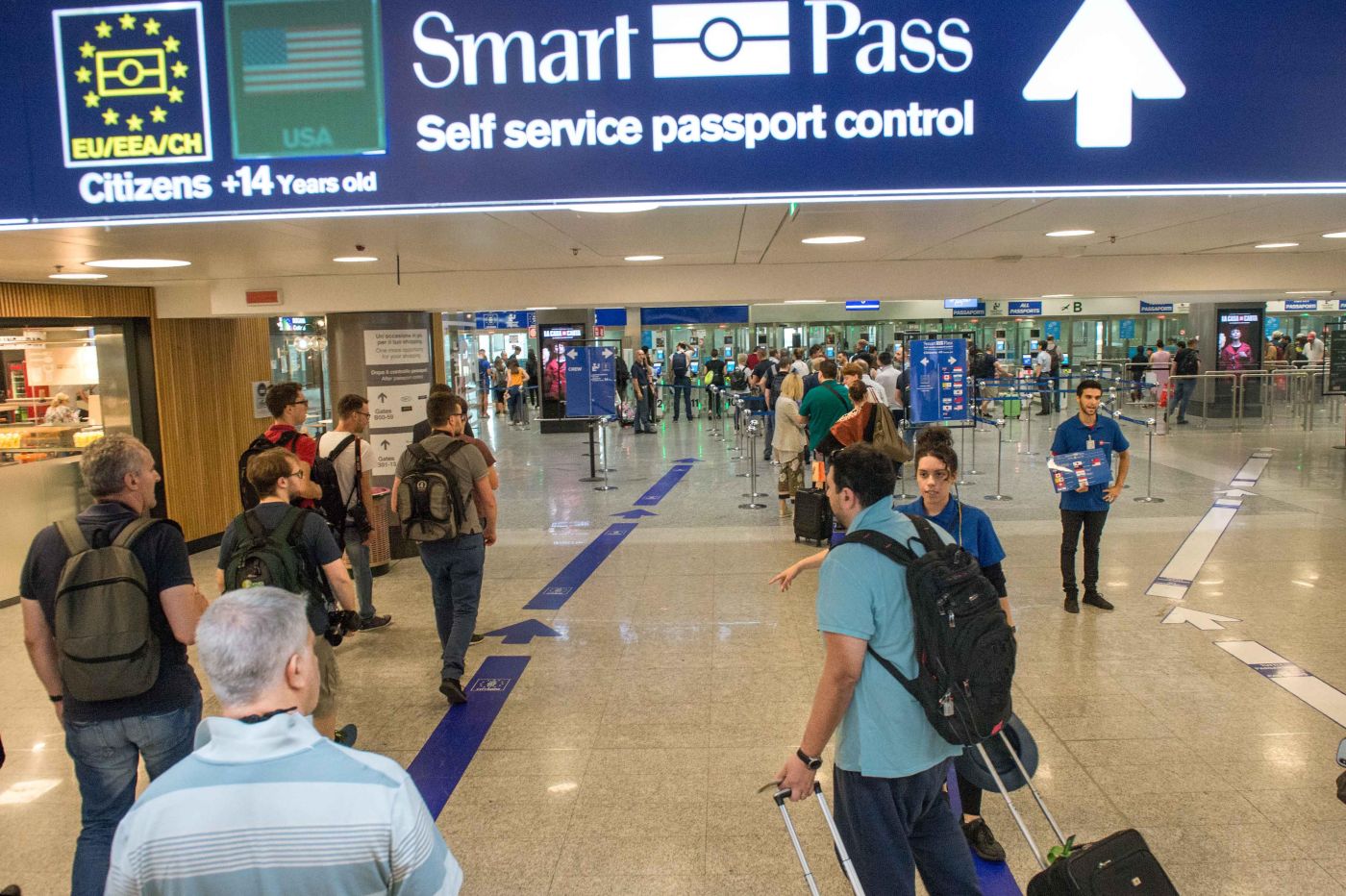 Spagna, implementati i controlli alle frontiere per i viaggiatori in arrivo dall’Italia. Il commissario Ue Brunner sente i due Paesi