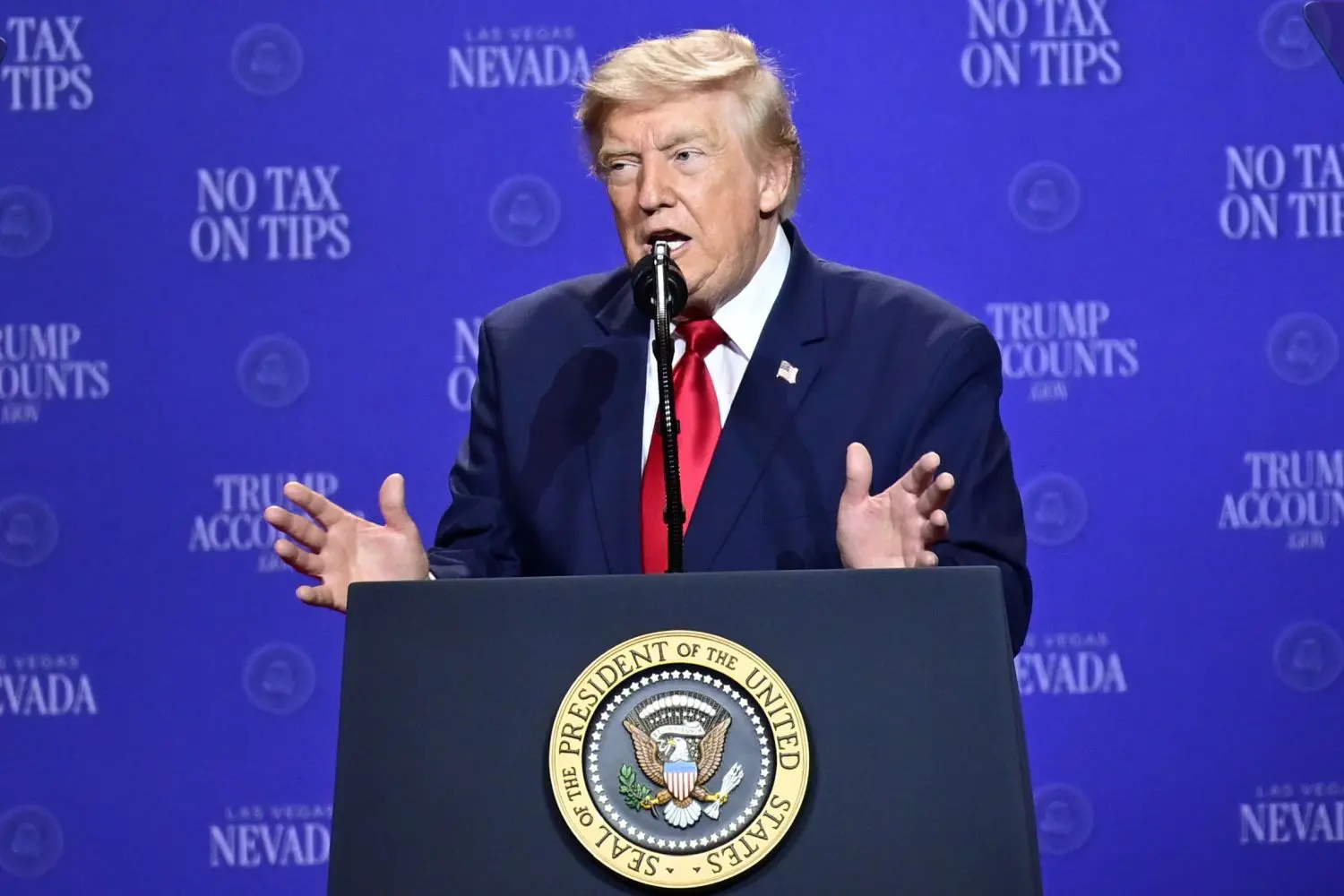 Trump annuncia “Da oggi guerra economica devastante contro l’Iran, ripercussioni per chi lo aiuta”
