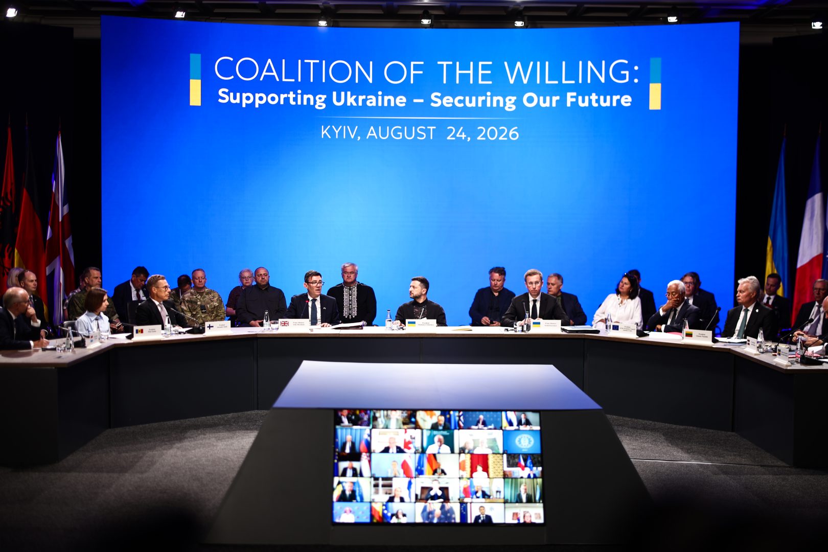 Ucraina, i Volenterosi “Rafforzare le sanzioni contro Mosca”. Da Regno Unito e Francia ok a Kiev per produrre missili Storm Shadow