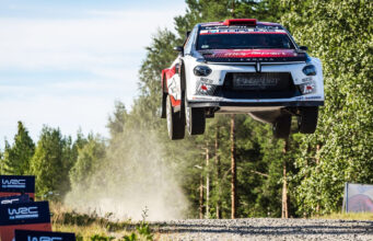 Lancia Corse HF conferma il proprio potenziale sugli sterrati del leggendario Rally Finland