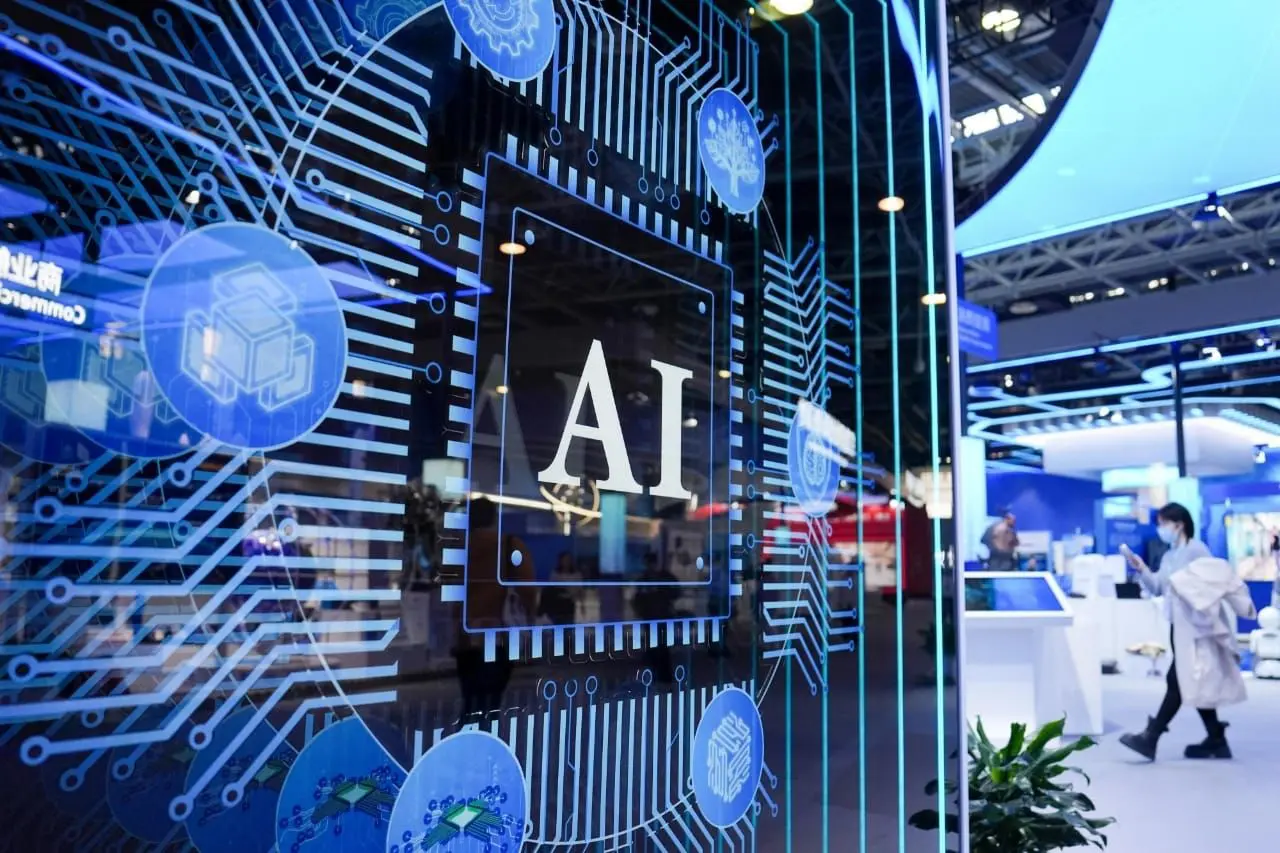 Cina, la Corte suprema si pronuncia sui deepfake dell’intelligenza artificiale