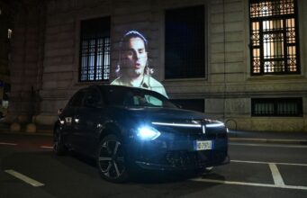Lancia Ypsilon protagonista del videoclip “Dedica” di Ernia