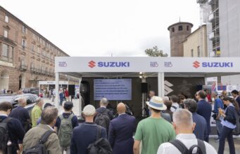 Suzuki, al Salone Auto Torino nuova Across e versione speciale della Gsx-r 1000