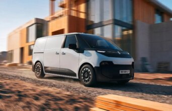 Renault, al Salone IAA di Hannover il nuovo Trafic Van E-Tech Electric