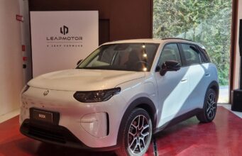 Leapmotor presenta B03X, nuovo urban crossover compatto fino a 382 km di autonomia / Video