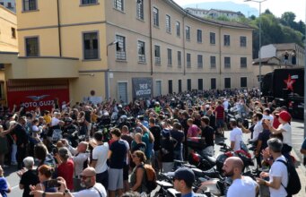 In più di 60 mila a Mandello del Lario per le Giornate Mondiali Moto Guzzi