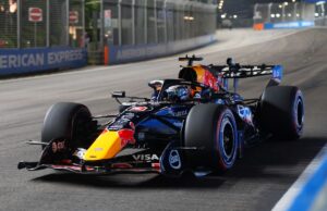 Verstappen padrone a Singapore: pole davanti a Leclerc e Hamilton