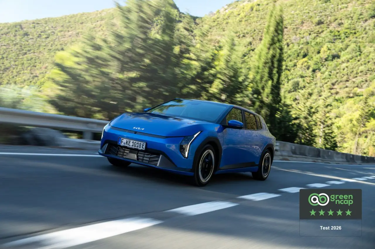 Kia EV4 prodotta in Europa ottiene le cinque stelle Green NCAP