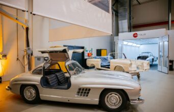 Mercedes-Benz inaugura a Fellbach il Classic Center rinnovato e ampliato