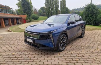 Nuova DS N°7, il SUV compatto premium punta su design, comfort e tecnologia